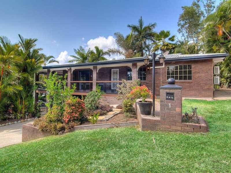 1 Hermes Close, Mooroobool QLD 4870