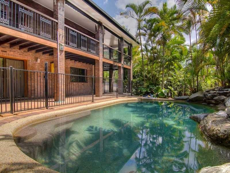 1 Hermes Close, Mooroobool QLD 4870