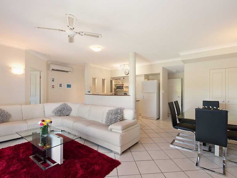 8/293 Esplanade, Cairns North QLD 4870