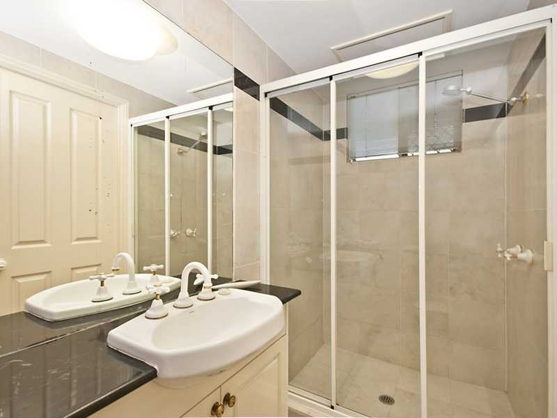 10/267 Esplanade, Cairns North QLD 4870