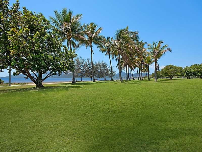 10/267 Esplanade, Cairns North QLD 4870