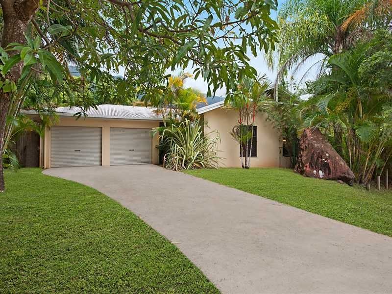 1 Russellia Street, Redlynch QLD 4870