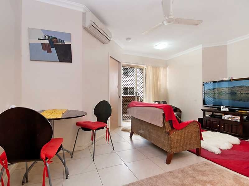 4/210 Grafton Street, Cairns North QLD 4870