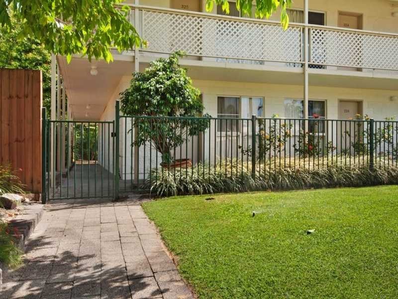 225/1 Anderson Road, Woree QLD 4868