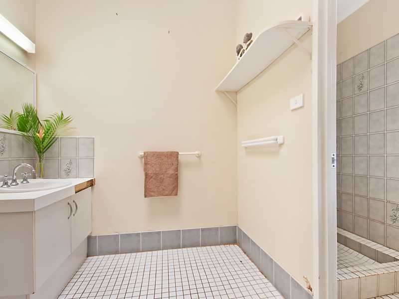 42 Adam Drive, Brinsmead QLD 4870