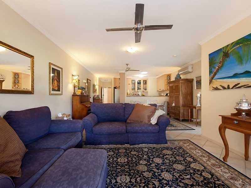 18/304-308 Lake Street, Cairns North QLD 4870