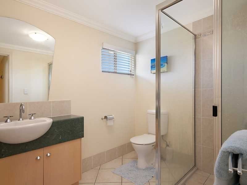 18/304-308 Lake Street, Cairns North QLD 4870