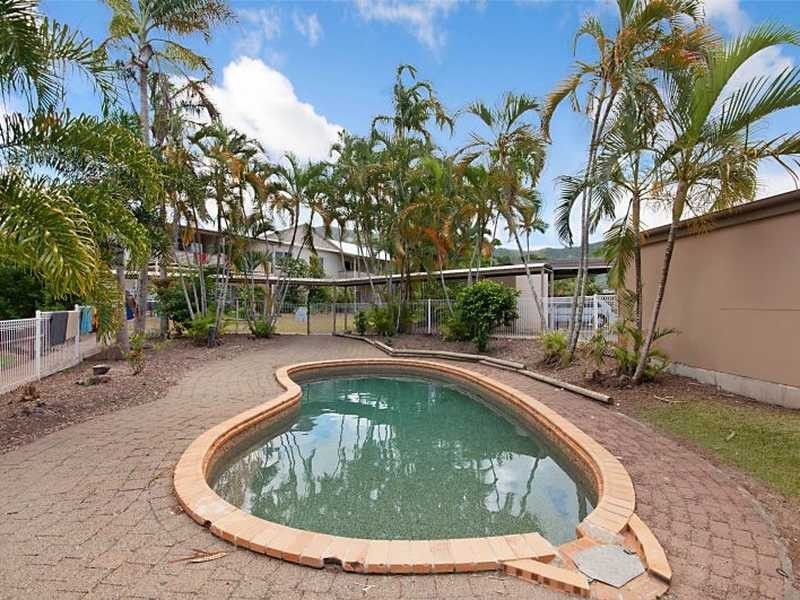 27/7-9 Charlotte Close, Woree QLD 4868