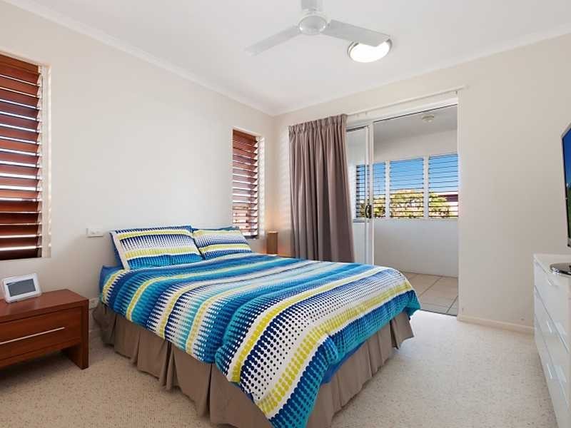 8/18 Smith Street, Cairns North QLD 4870