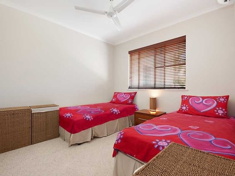 8/18 Smith Street, Cairns North QLD 4870