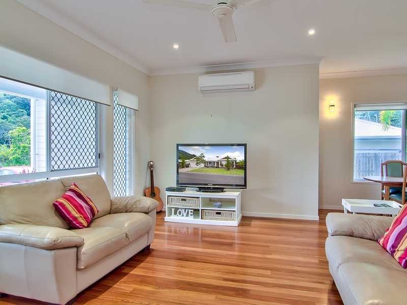 3 Davidson Close, Redlynch QLD 4870