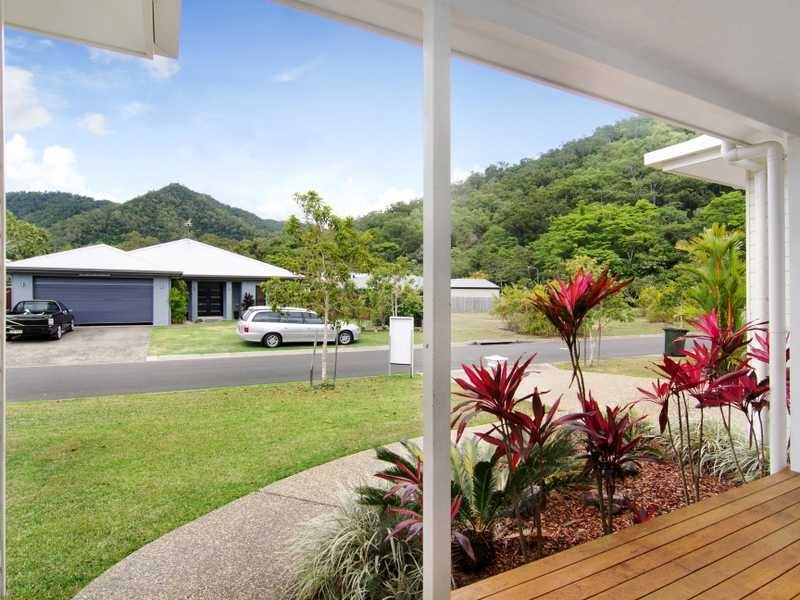 3 Davidson Close, Redlynch QLD 4870