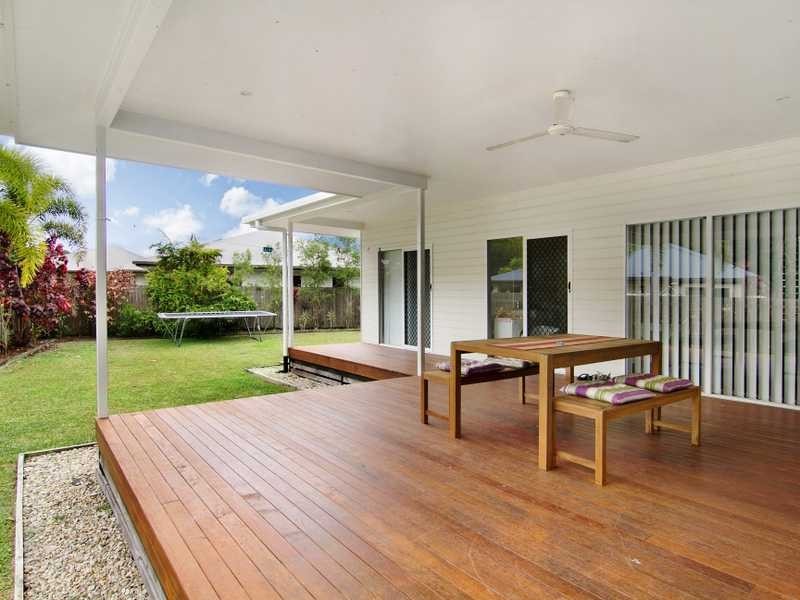 3 Davidson Close, Redlynch QLD 4870