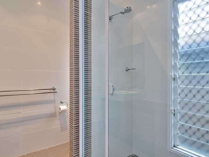3 Davidson Close, Redlynch QLD 4870