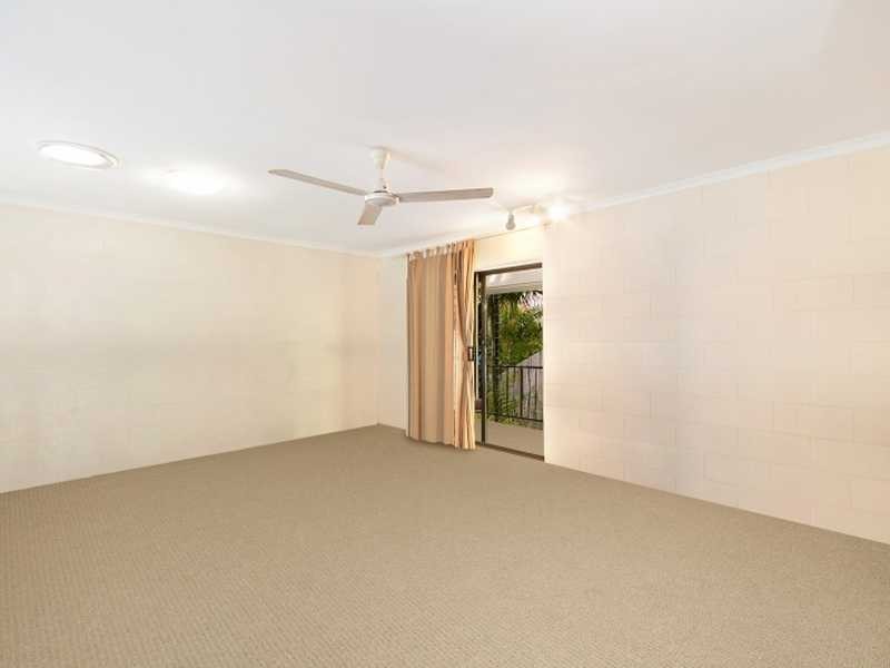 12/64 Pease Street, Manoora QLD 4870