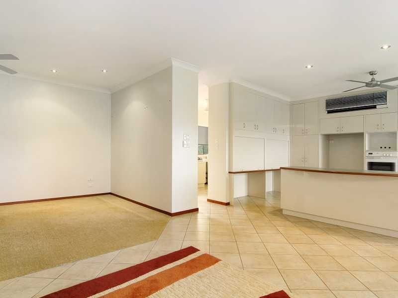 26 Koppen Terrace, Mooroobool QLD 4870