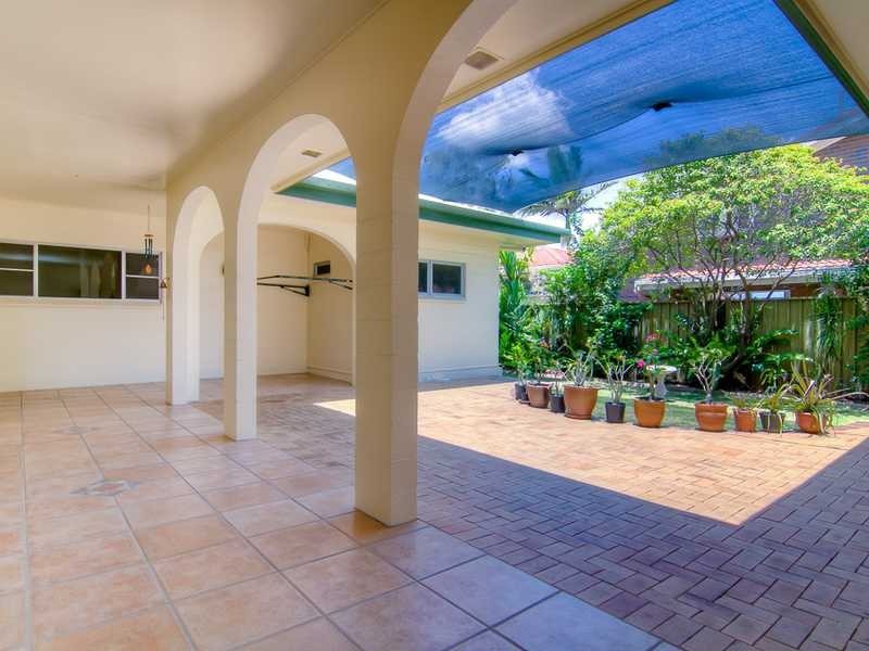 26 Koppen Terrace, Mooroobool QLD 4870