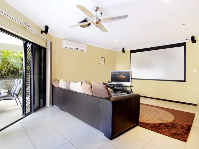 3 Oceanview Place, Mooroobool QLD 4870