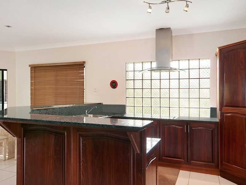 3 Oceanview Place, Mooroobool QLD 4870