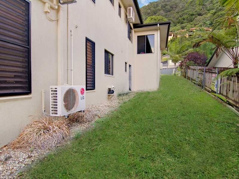 3 Oceanview Place, Mooroobool QLD 4870
