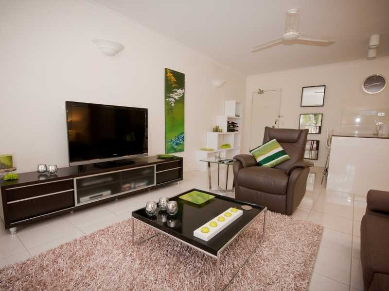 42/327 Lake Street, Cairns North QLD 4870