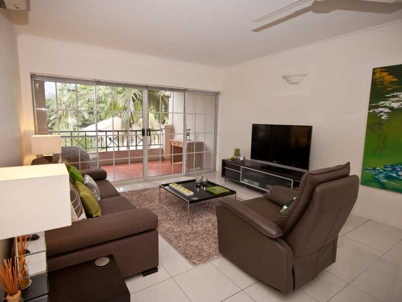 42/327 Lake Street, Cairns North QLD 4870