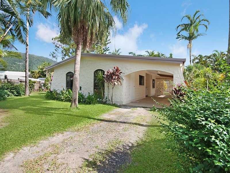 6 Azalea Court, Mooroobool QLD 4870