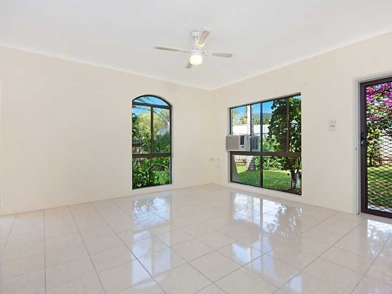 6 Azalea Court, Mooroobool QLD 4870