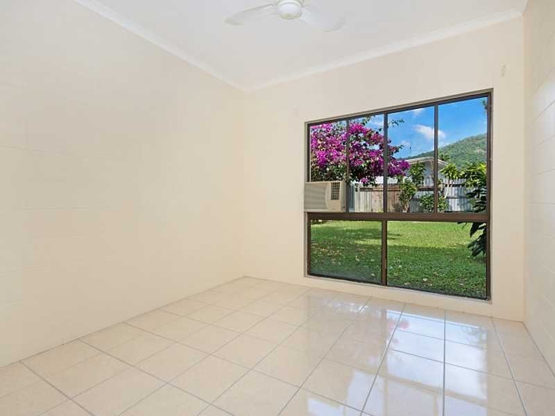 6 Azalea Court, Mooroobool QLD 4870