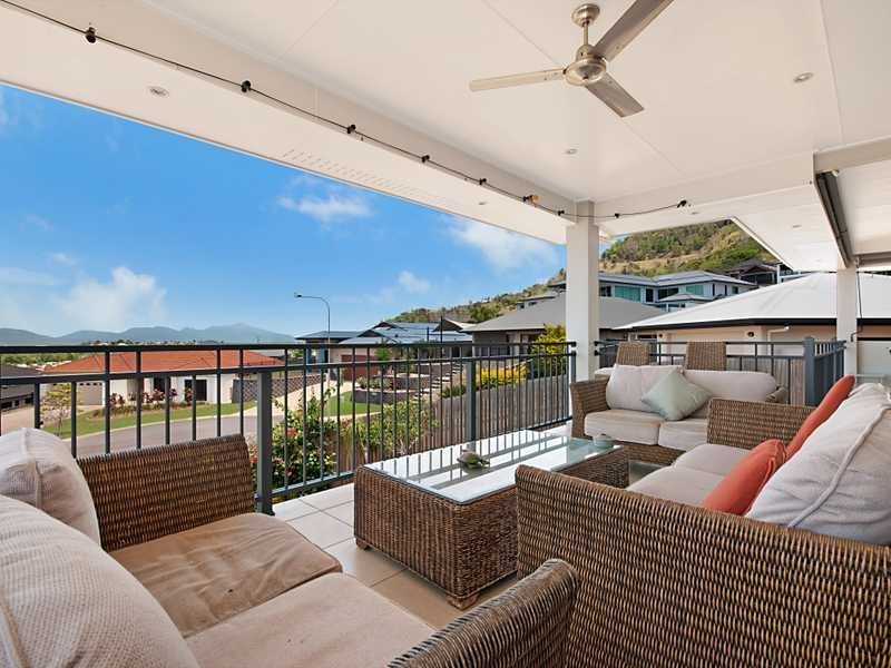 6 Wrasse Close, Kanimbla QLD 4870