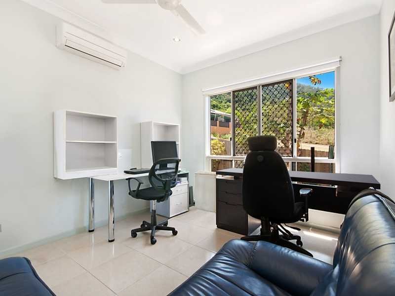 6 Wrasse Close, Kanimbla QLD 4870