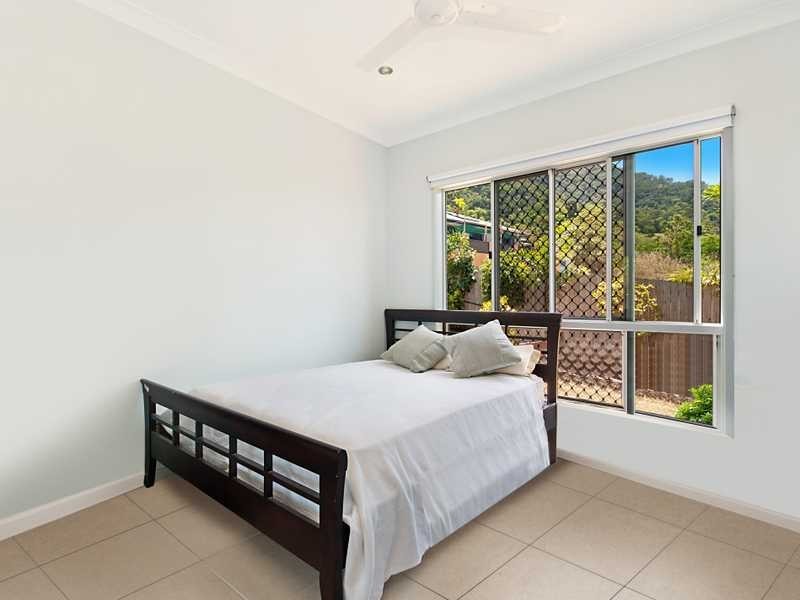 6 Wrasse Close, Kanimbla QLD 4870