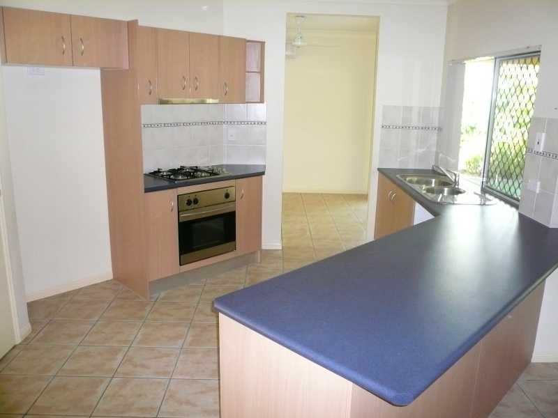 21 Opaline Close, Brinsmead QLD 4870