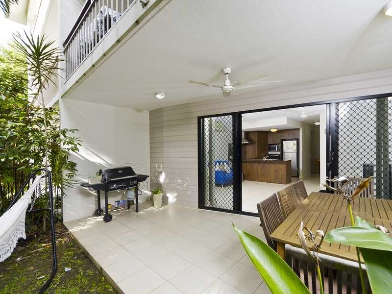 17/349-351 Lake Street, Cairns North QLD 4870