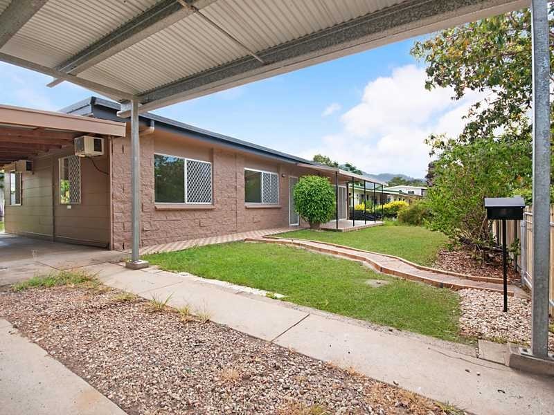 3 Blantyre Close, Manunda QLD 4870