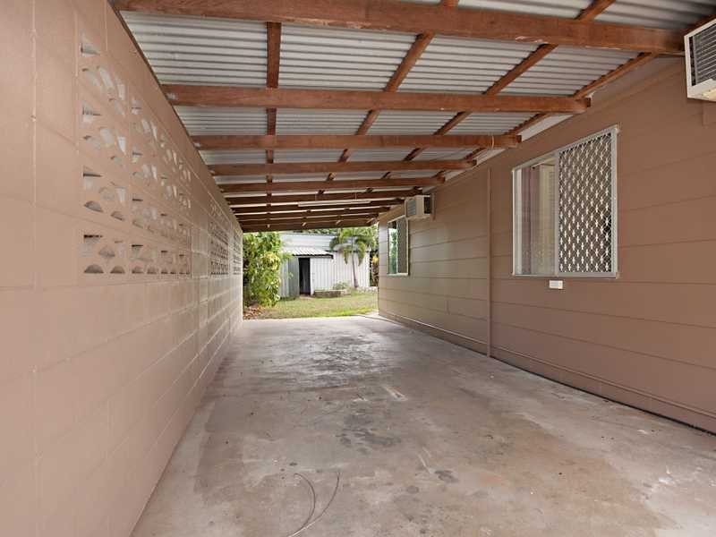 3 Blantyre Close, Manunda QLD 4870