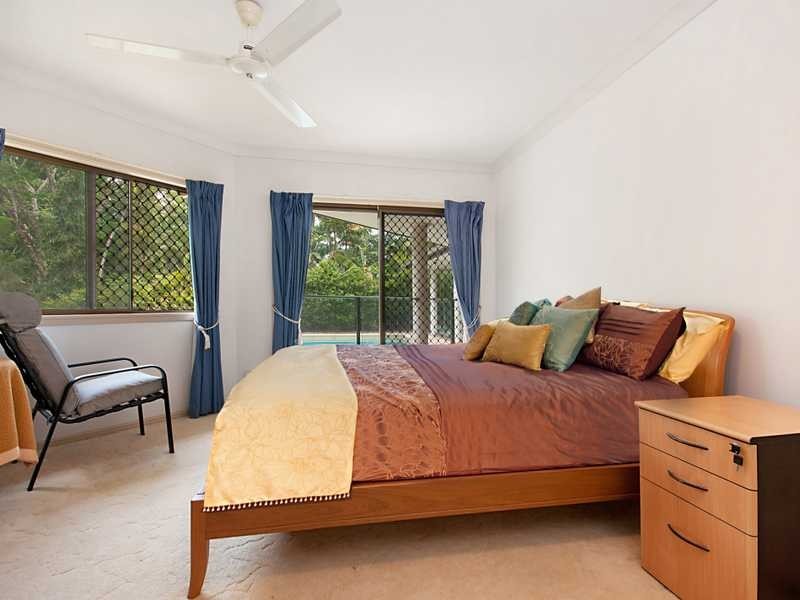 16 Red Bluff Crescent, Kamerunga QLD 4870