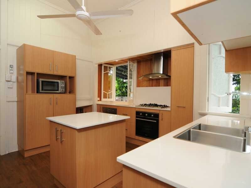 13a Law Street, Cairns North QLD 4870