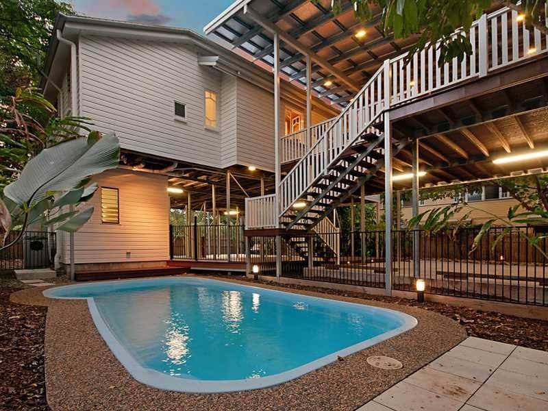 13a Law Street, Cairns North QLD 4870