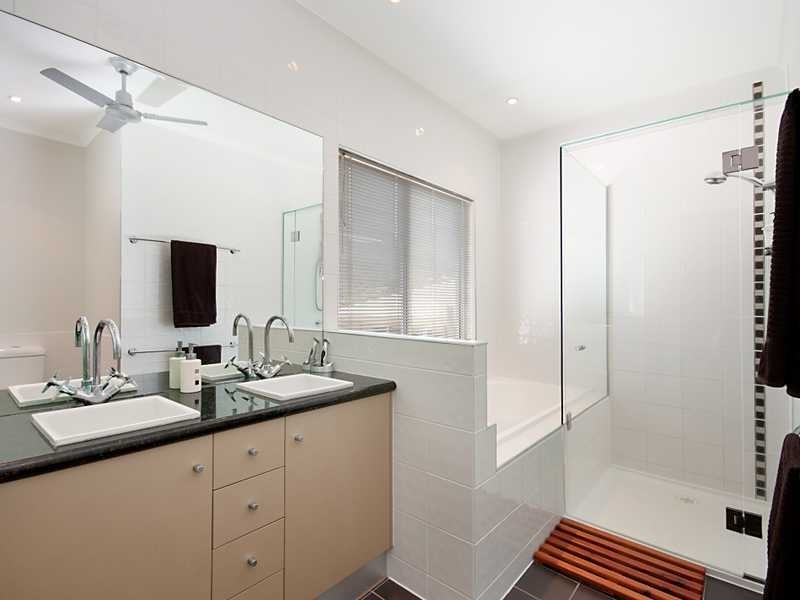 17 Grandview Crescent, Earlville QLD 4870