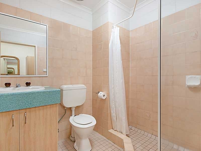 300/1 Anderson Road, Woree QLD 4868