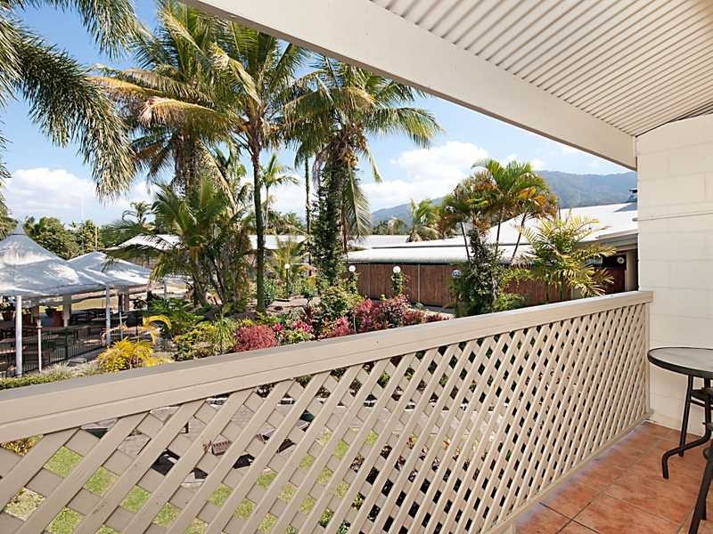 300/1 Anderson Road, Woree QLD 4868