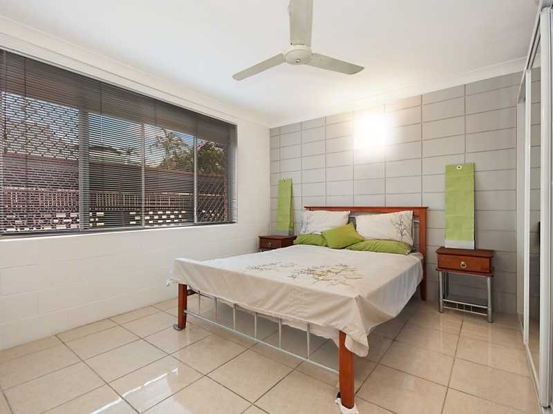 1/347 Lake Street, Cairns North QLD 4870