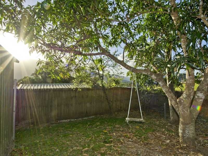 8 Longden Street, Brinsmead QLD 4870