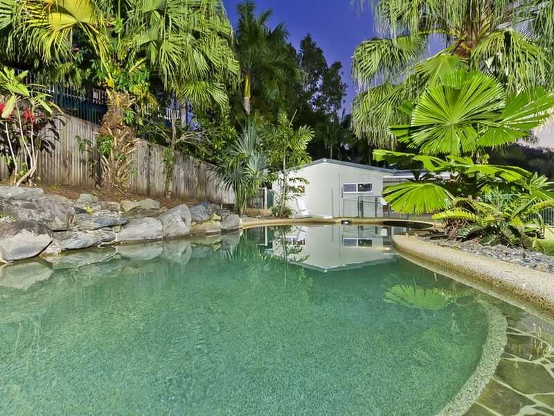 8 Longden Street, Brinsmead QLD 4870