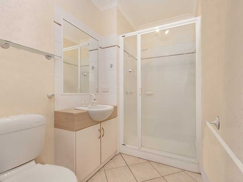 16/34-36 Digger Street, Cairns North QLD 4870