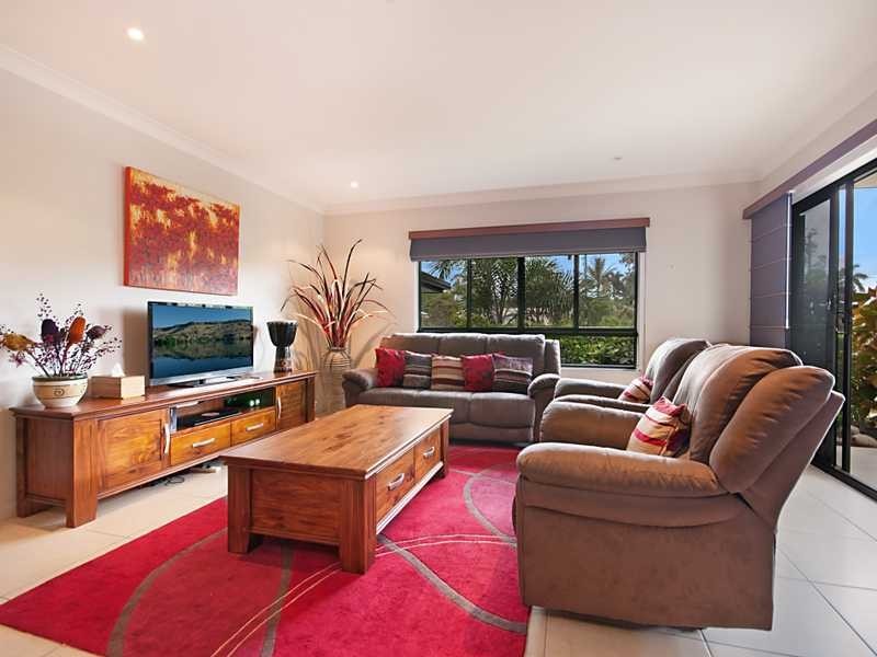 2/27-29 Pembroke Street, Parramatta Park QLD 4870