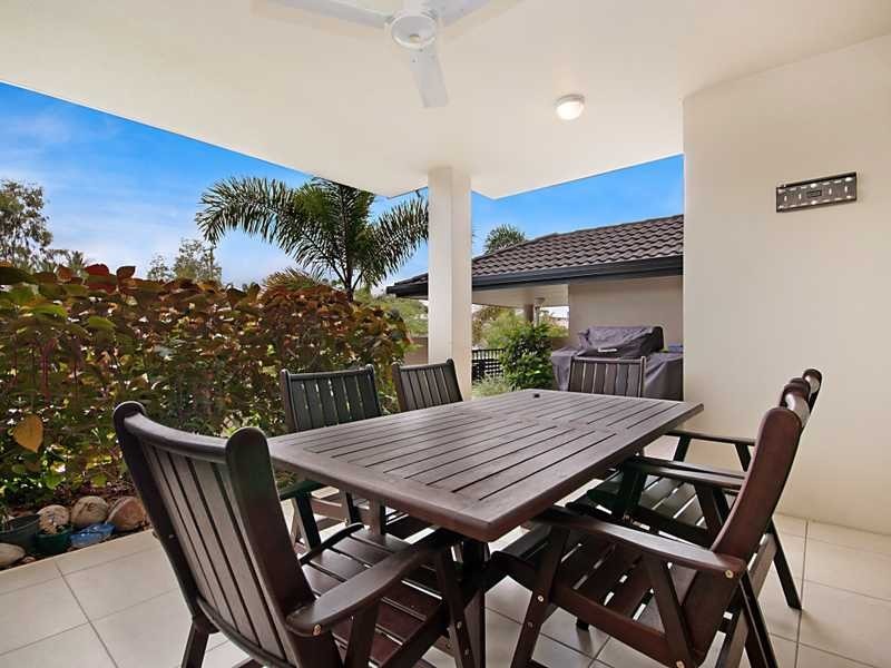 2/27-29 Pembroke Street, Parramatta Park QLD 4870