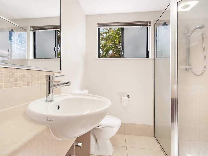 2/27-29 Pembroke Street, Parramatta Park QLD 4870