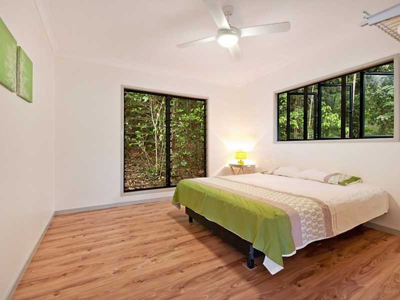 30 Cascades Drive, Redlynch QLD 4870